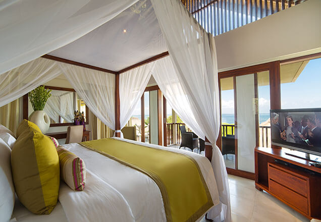 Seseh Beach Villa I - Guest bedroom one